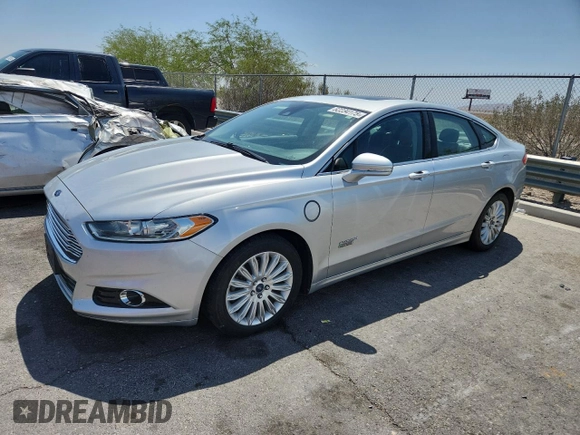 2014 Ford Fusion Titanium with VIN 3FA6P0SU2ER164109, listed as a Copart auction lot 62234175 with 130,324 mi miles and Clean title. Bid and sale history available at DreamBid. Image 1.