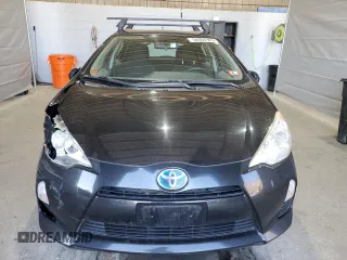 2014 Toyota Prius One z VIN JTDKDTB3XE1075179, wystawiony jako Copart lot #54004965 z przebiegiem 142 587 mil mil oraz Szkoda całkowita • Salvage title. Historia ofert i sprzedaży dostępna na DreamBid. Obrazek 5.