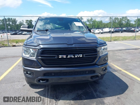 2021 Ram 1500 Big Horn z VIN 1C6SRFMT4MN663514, wystawiony jako IAAI lot #42419526 z przebiegiem 47 568 mil mil oraz . Historia ofert i sprzedaży dostępna na DreamBid. Obrazek 12.