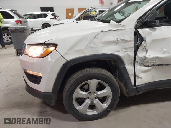 2017 Jeep Compass Latitude with VIN 3C4NJDBB0HT692722, listed as a IAAI auction lot 41776740 with 132,271 mi miles and . Bid and sale history available at DreamBid. Image 6.