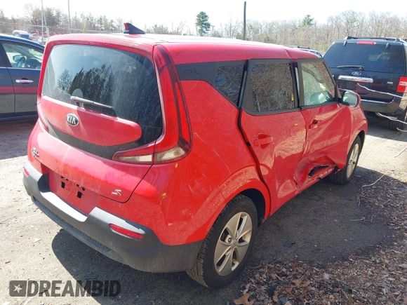 2020 Kia Soul X-Line with VIN KNDJ23AU5L7722321, listed as a IAAI auction lot 41877648 with 20,124 mi miles. Bid and sale history available at carsss.com. Image 4.