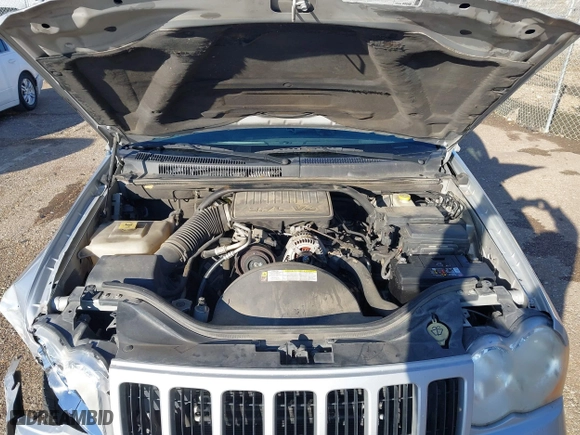 2010 Jeep Grand Cherokee Laredo with VIN 1J4PS4GK5AC156150, listed as a IAAI auction lot 41585346 with 178,237 mi miles. Bid and sale history available at carsss.com. Image 10.