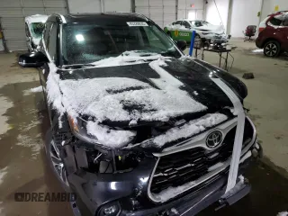 2021 Toyota Highlander XLE with VIN 5TDHZRBHXMS554620, listed as a Copart auction lot 45328635 with 67,262 mi miles and Salvage title. Bid and sale history available at DreamBid. Image 5.