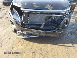 2024 Volkswagen Atlas SE z VIN 1V2LR2CA5RC576809, wystawiony jako IAAI lot #41652203 z przebiegiem 11 300 mil mil oraz . Historia ofert i sprzedaży dostępna na DreamBid. Obrazek 6.