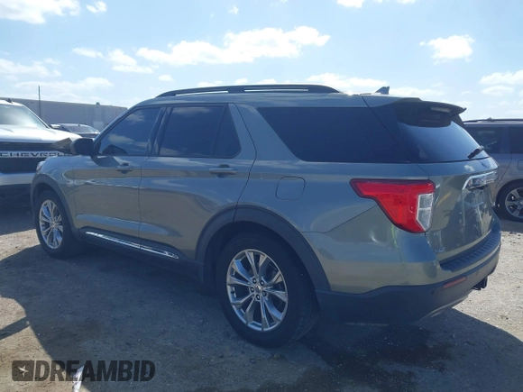 2020 Ford Explorer XLT with VIN 1FMSK7DH9LGB92568, listed as a IAAI auction lot 41812514 with 81,108 mi miles. Bid and sale history available at carsss.com. Image 3.