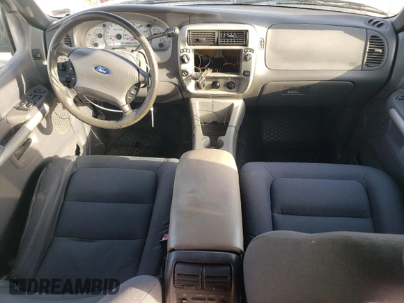 2002 Ford Explorer Sport Trac Value с VIN 1FMZU77E82UB57627, выставлен на аукционе Copart как лот 57095915 с пробегом 200 014 миль миль и Списание • Salvage title. История ставок и продаж доступна на DreamBid. Изображение 8.