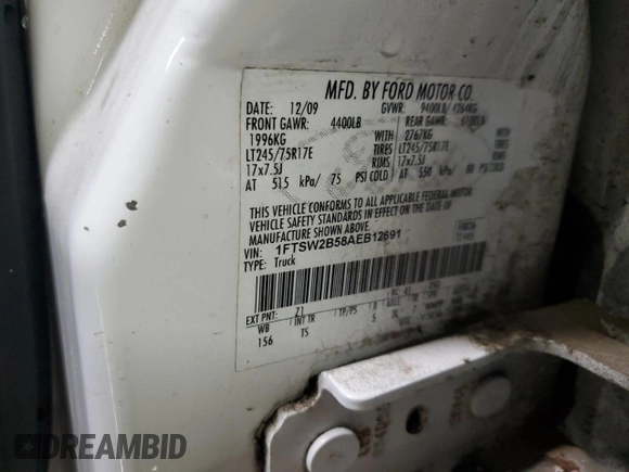 2010 Ford F-250 XL z VIN 1FTSW2B58AEB12691, wystawiony jako Copart lot #50149355 z przebiegiem 237 552 mil mil oraz Szkoda całkowita • Salvage title. Historia ofert i sprzedaży dostępna na DreamBid. Obrazek 12.