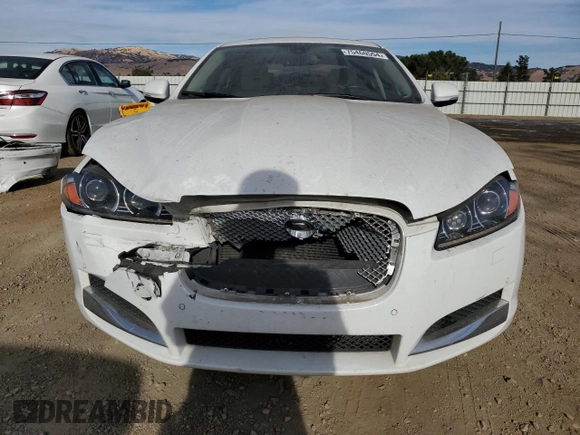 2015 Jaguar XF I4 T Premium with VIN SAJWA0FS1FPU87579, listed as a Copart auction lot 75460554 with 0 mi miles and Clean Title. Bid and sale history available at carsss.com. Image 5.