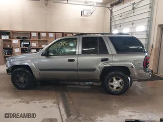 2005 Chevrolet TrailBlazer LT with VIN 1GNDT13S052265841, listed as a IAAI auction lot 41971976 with 1 mi miles. Bid and sale history available at carsss.com. Image 15.