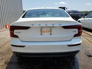 2021 Volvo S60 Momentum with VIN 7JR102FK5MG091743, listed as a Copart auction lot 58316763 with 17,214 mi miles. Bid and sale history available at carsss.com. Image 6.