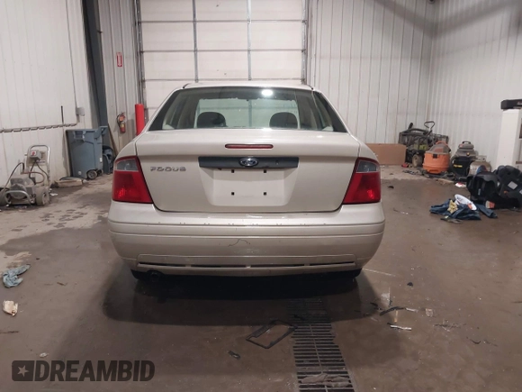 2007 Ford Focus S with VIN 1FAFP34N67W226828, listed as a IAAI auction lot 41457517 with 174,519 mi miles and . Bid and sale history available at DreamBid. Image 17.