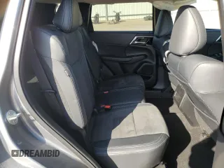 2024 Mitsubishi Outlander SE z VIN JA4J3VA83RZ009047, wystawiony jako Copart lot #54127475 z przebiegiem 38 429 mil mil oraz Szkoda całkowita • Salvage title. Historia ofert i sprzedaży dostępna na DreamBid. Obrazek 10.
