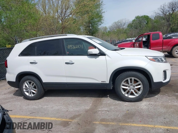 2015 Kia Sorento LX with VIN 5XYKTDA60FG554894, listed as a IAAI auction lot 41926004 with 93,523 mi miles. Bid and sale history available at carsss.com. Image 13.