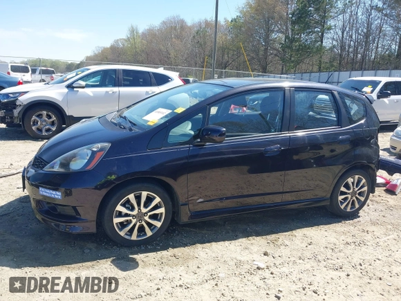 2013 Honda Fit Sport with VIN JHMGE8H59DC001939, listed as a IAAI auction lot 41885102 with 113,639 mi miles. Bid and sale history available at carsss.com. Image 15.