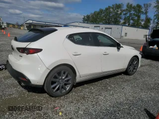 2021 Mazda Mazda3 Hatchback Preferred with VIN JM1BPALL2M1305466, listed as a Copart auction lot 55178565 with 21,292 mi miles and Salvage Title. Bid and sale history available at carsss.com. Image 3.