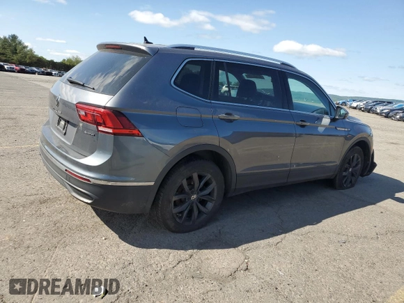 2024 Volkswagen Tiguan SE z VIN 3VVMB7AX3RM078249, wystawiony jako Copart lot #57566155 z przebiegiem 25 713 mil mil oraz Szkoda całkowita • Salvage title. Historia ofert i sprzedaży dostępna na DreamBid. Obrazek 3.
