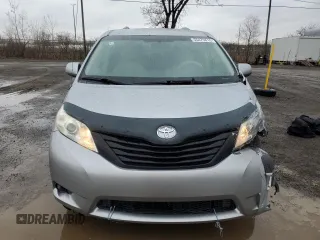 2012 Toyota Sienna with VIN 5TDZK3DC1CS213175, listed as a Copart auction lot 55475615 with 216,082 mi miles and Salvage title. Bid and sale history available at DreamBid. Image 5.