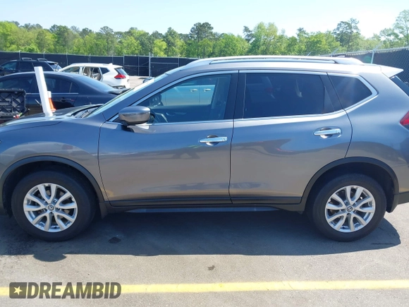 2020 Nissan Rogue SV with VIN JN8AT2MT8LW036231, listed as a IAAI auction lot 41984808 with 28,736 mi miles. Bid and sale history available at carsss.com. Image 14.