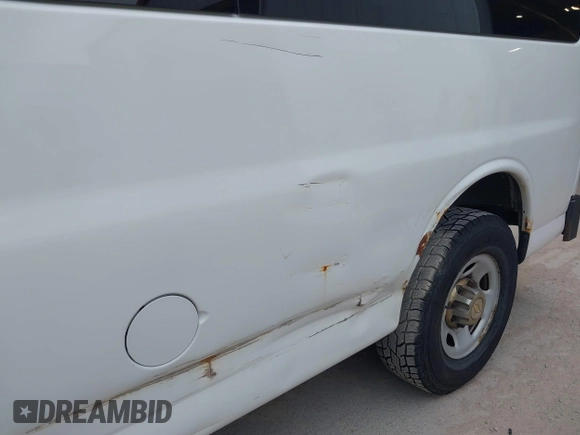 2011 Chevrolet Express Passenger 1LT с VIN 1GAZG1FG5B1106432, выставлен на аукционе IAAI как лот 42356831 с пробегом 216 679 миль миль и . История ставок и продаж доступна на DreamBid. Изображение 6.