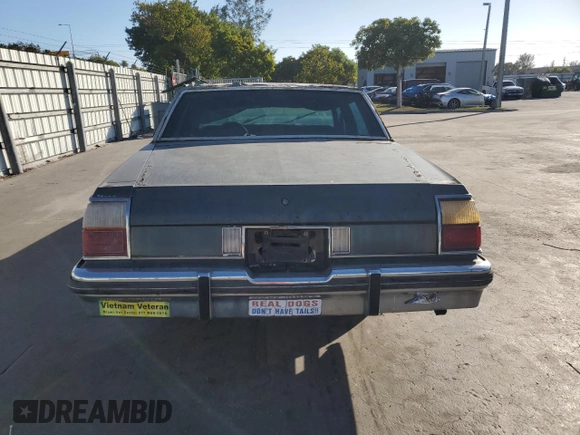 1984 Oldsmobile 88 z VIN 1G3AN69Y0EM827157, wystawiony jako Copart lot #82609024 z przebiegiem 525 834 mil mil oraz Czysty tytuł • Clean title. Historia ofert i sprzedaży dostępna na DreamBid. Obrazek 6.