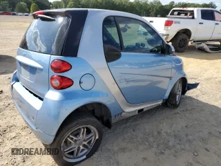 2011 Smart fortwo Pure with VIN WMEEJ3BA8BK429292, listed as a Copart auction lot 72915554 with 126,673 mi miles and Salvage title. Bid and sale history available at DreamBid. Image 3.