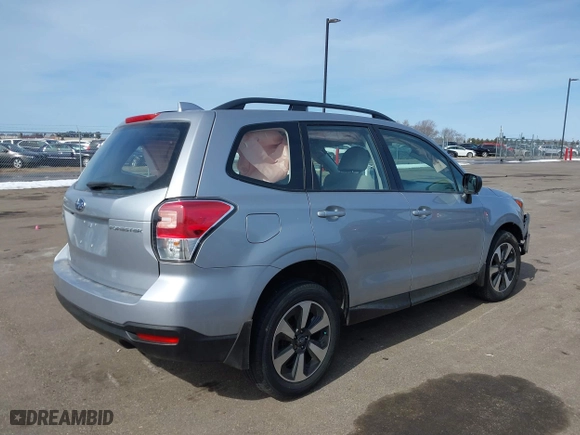 2018 Subaru Forester with VIN JF2SJABC7JH600618, listed as a IAAI auction lot 41757845 with 54,257 mi miles. Bid and sale history available at carsss.com. Image 4.