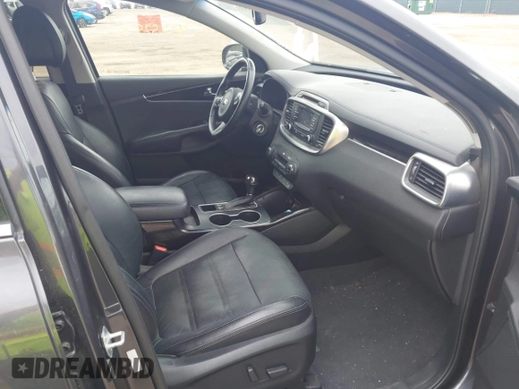 2016 Kia Sorento EX with VIN 5XYPHDA18GG142669, listed as a IAAI auction lot 42257533 with 102,064 mi miles and . Bid and sale history available at DreamBid. Image 5.