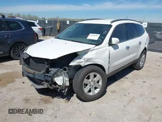 2012 Chevrolet Traverse 1LT z VIN 1GNKVGED7CJ326382, wystawiony jako IAAI lot #41858806 z przebiegiem 190 849 mil mil oraz . Historia ofert i sprzedaży dostępna na DreamBid. Obrazek 2.