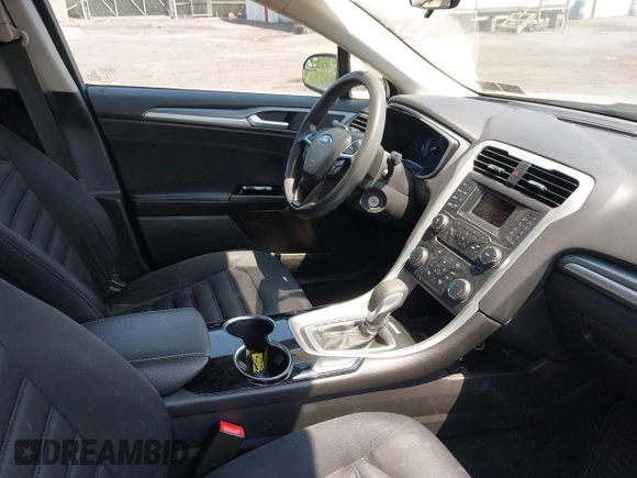 2015 Ford Fusion SE Hybrid z VIN 3FA6P0LU3FR163695, wystawiony jako IAAI lot #42428393 z przebiegiem 237 835 mil mil oraz . Historia ofert i sprzedaży dostępna na DreamBid. Obrazek 5.