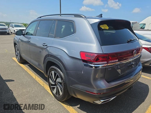 2024 Volkswagen Atlas SE с VIN 1V2HR2CAXRC566069, выставлен на аукционе IAAI как лот 42852810 с пробегом 20 626 миль миль и . История ставок и продаж доступна на DreamBid. Изображение 15.