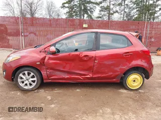2014 Mazda 2 Touring with VIN JM1DE1LYXE0176541, listed as a IAAI auction lot 41794401 with 133,350 mi miles. Bid and sale history available at carsss.com. Image 6.