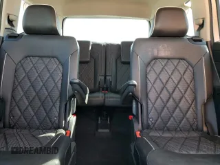 2024 Volkswagen Atlas SEL Premium R-Line with VIN 1V2FR2CA9RC520336, listed as a Copart auction lot 52252065 with 16,900 mi miles and Salvage title. Bid and sale history available at DreamBid. Image 10.