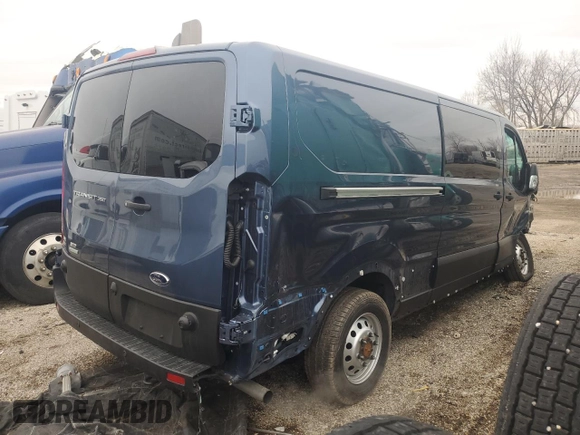 2024 Ford Transit Cargo z VIN 1FTBW2YG1RKB57199, wystawiony jako Copart lot #51781745 z przebiegiem 1 812 mil mil oraz Szkoda całkowita • Salvage title. Historia ofert i sprzedaży dostępna na DreamBid. Obrazek 3.