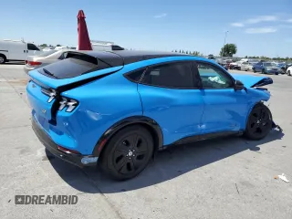 2022 Ford Mustang Mach-E California Route 1 z VIN 3FMTK2R73NMA24358, wystawiony jako Copart lot #65059814 z przebiegiem 32 803 mil mil oraz Szkoda całkowita • Salvage title. Historia ofert i sprzedaży dostępna na DreamBid. Obrazek 3.