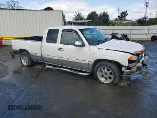 2000 GMC New Sierra 1500 SLE with VIN 2GTEC19T1Y1402268, listed as a Copart auction lot 51245315 with 127,372 mi miles and Salvage Title. Bid and sale history available at carsss.com. Image 4.