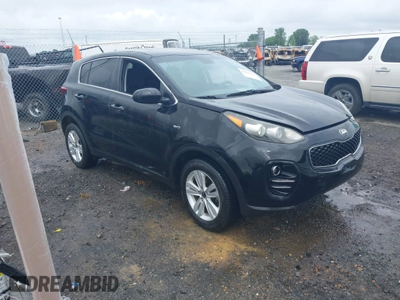 2018 Kia Sportage LX z VIN KNDPMCAC3J7335212, wystawiony jako IAAI lot #42092564 z przebiegiem 126 691 mil mil oraz . Historia ofert i sprzedaży dostępna na DreamBid. Obrazek 1.