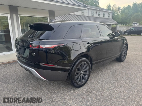 2018 Land Rover Range Rover Velar R-Dynamic SE z VIN SALYL2RX7JA715416, wystawiony jako Copart lot #62775895 z przebiegiem 123 921 mil mil oraz Czysty tytuł • Clean title. Historia ofert i sprzedaży dostępna na DreamBid. Obrazek 4.