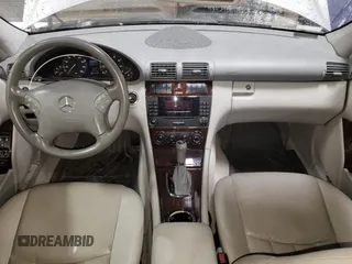 2005 Mercedes-Benz C 320 с VIN WDBRF84J45F591847, выставлен на аукционе Copart как лот 47051965 с пробегом 169 885 миль миль и Списание • Salvage title. История ставок и продаж доступна на DreamBid. Изображение 8.