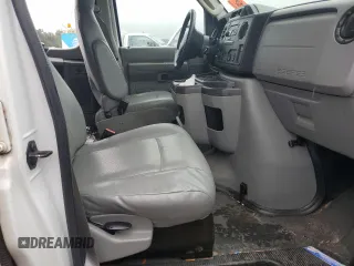 2013 Ford Econoline Passenger XL with VIN 1FBSS3BL7DDB29898, listed as a Copart auction lot 73433744 with 180,646 mi miles and Salvage Title. Bid and sale history available at DreamBid. Image 7.