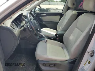 2018 Volkswagen Tiguan SEL z VIN 3VV2B7AX7JM126444, wystawiony jako Copart lot #61574485 z przebiegiem 86 720 mil mil oraz Szkoda całkowita • Salvage title. Historia ofert i sprzedaży dostępna na DreamBid. Obrazek 7.