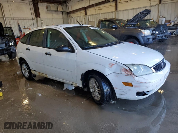 2007 Ford Focus S with VIN 1FAFP37N47W306334, listed as a Copart auction lot 44996245 with 190,371 mi miles and Non Repairable. Bid and sale history available at carsss.com. Image 4.