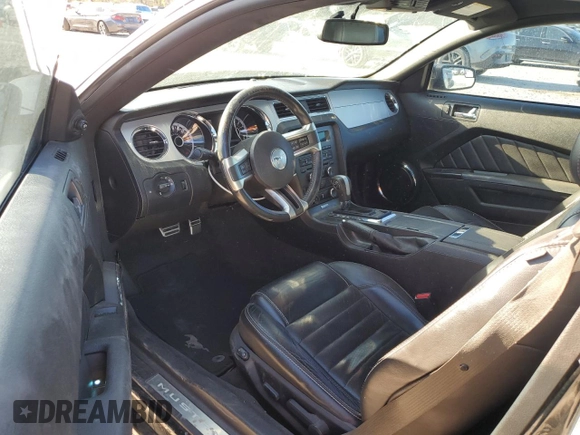 2013 Ford Mustang V6 with VIN 1ZVBP8AM5D5235990, listed as a Copart auction lot 50133225 with 155,947 mi miles and Clean title. Bid and sale history available at DreamBid. Image 8.