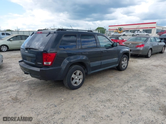 2005 Jeep Grand Cherokee Laredo with VIN 1J4GS48K65C570266, listed as a IAAI auction lot 42026624 with 162,512 mi miles. Bid and sale history available at carsss.com. Image 4.