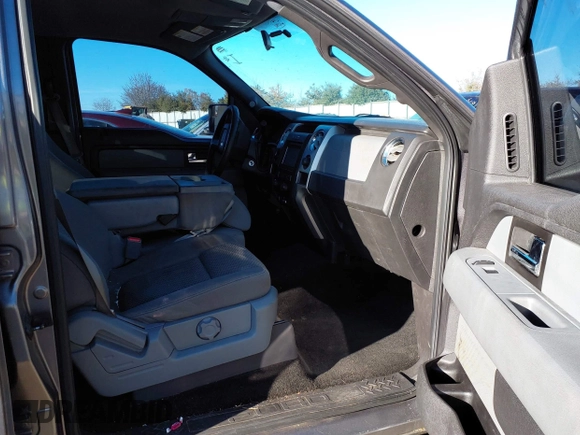 2014 Ford F-150 XL with VIN 1FTEW1CMXEKG10542, listed as a IAAI auction lot 41451418 with 172,636 mi miles. Bid and sale history available at carsss.com. Image 5.