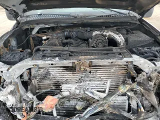 1999 Ford F-350 XL z VIN 1FTSX31F2XEF07231, wystawiony jako Copart lot #71832414 z przebiegiem 286 130 mil mil oraz Szkoda całkowita • Salvage title. Historia ofert i sprzedaży dostępna na DreamBid. Obrazek 11.