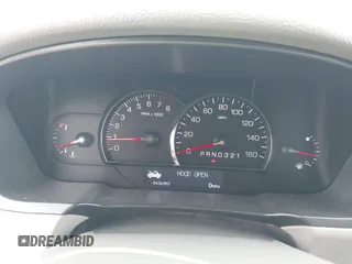 2009 Cadillac DTS 1SA z VIN 1G6KD57Y79U110350, wystawiony jako IAAI lot #42082318 z przebiegiem 94 369 mil mil oraz . Historia ofert i sprzedaży dostępna na DreamBid. Obrazek 7.