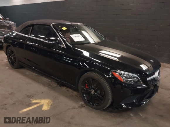 2019 Mercedes-Benz C 300 с VIN WDDWK8EB7KF779240, выставлен на аукционе IAAI как лот 42093433 с пробегом 74 967 миль миль и . История ставок и продаж доступна на DreamBid. Изображение 1.