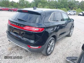 2017 Lincoln MKC Reserve with VIN 5LMCJ3D91HUL14029, listed as a IAAI auction lot 42209334 with 122,853 mi miles and . Bid and sale history available at DreamBid. Image 4.