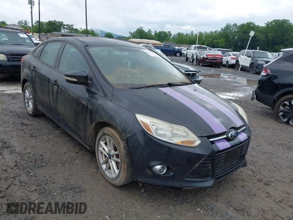 2012 Ford Focus SE с VIN 1FAHP3F21CL460902, выставлен на аукционе IAAI как лот 42482808 с пробегом 147 576 миль миль и . История ставок и продаж доступна на DreamBid. Изображение 1.