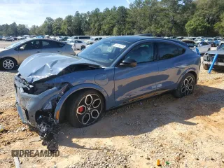 2023 Ford Mustang Mach-E GT z VIN 3FMTK4SE5PMA38494, wystawiony jako Copart lot #46186275 z przebiegiem 11 326 mil mil oraz Szkody całkowita. Historia ofert i sprzedaży dostępna na DreamBid. Obrazek 1.